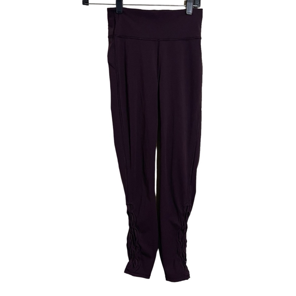 Lululemon tied to it 7/8 tight 25’ black cherry Women's Purple Leggings size 4